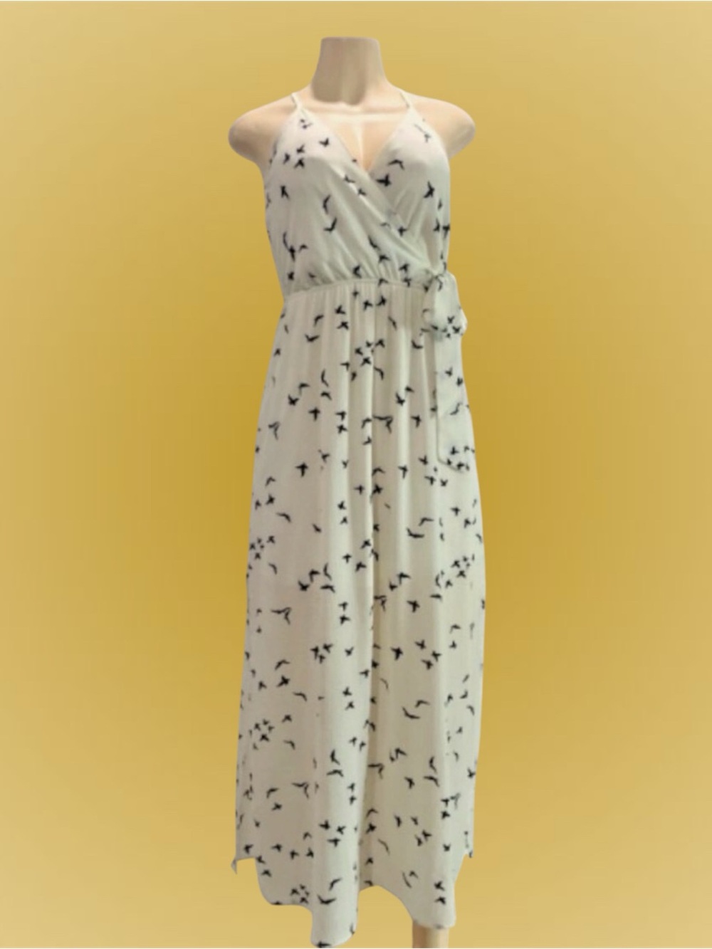 Dream Of Me Maxi Dress Medium M Cream White Bird Print Halter Wrap Faux Tie Nice